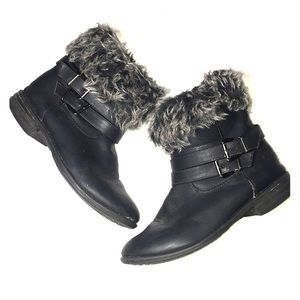 Matte black boots Woman’s size 7.5 M